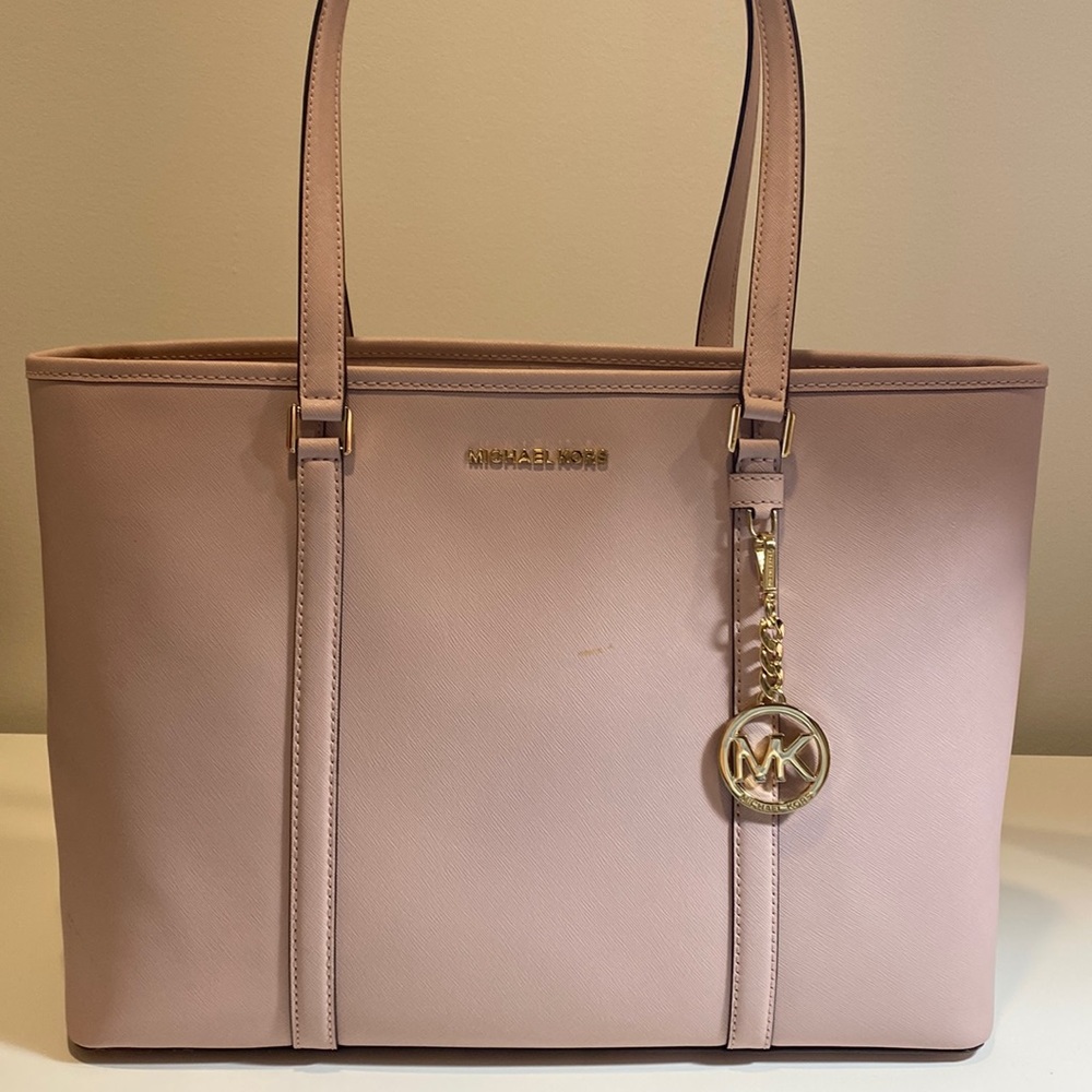 Michael Kors Large Purse!!